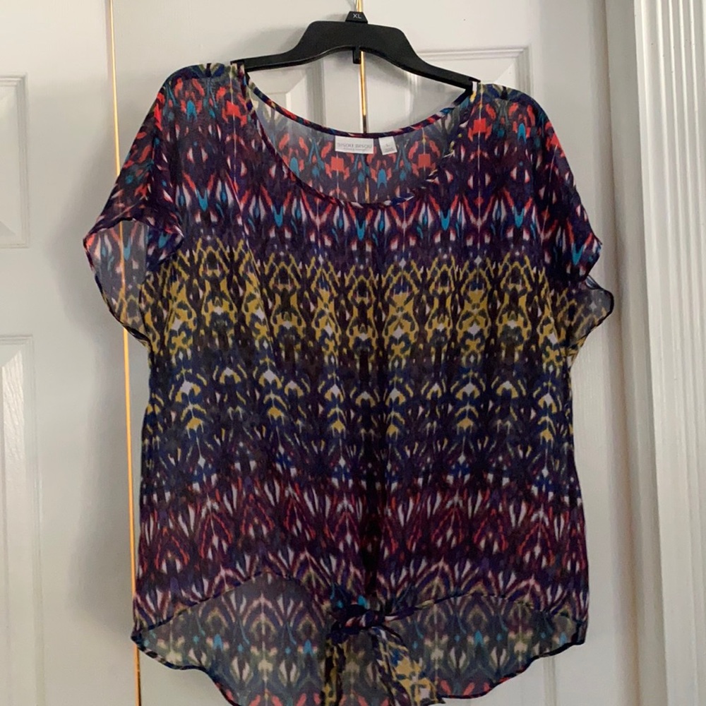 Women’s short sleeve blouse
